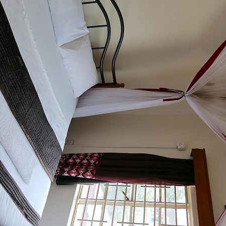 Hotel Acacia City Kampala Luaran gambar