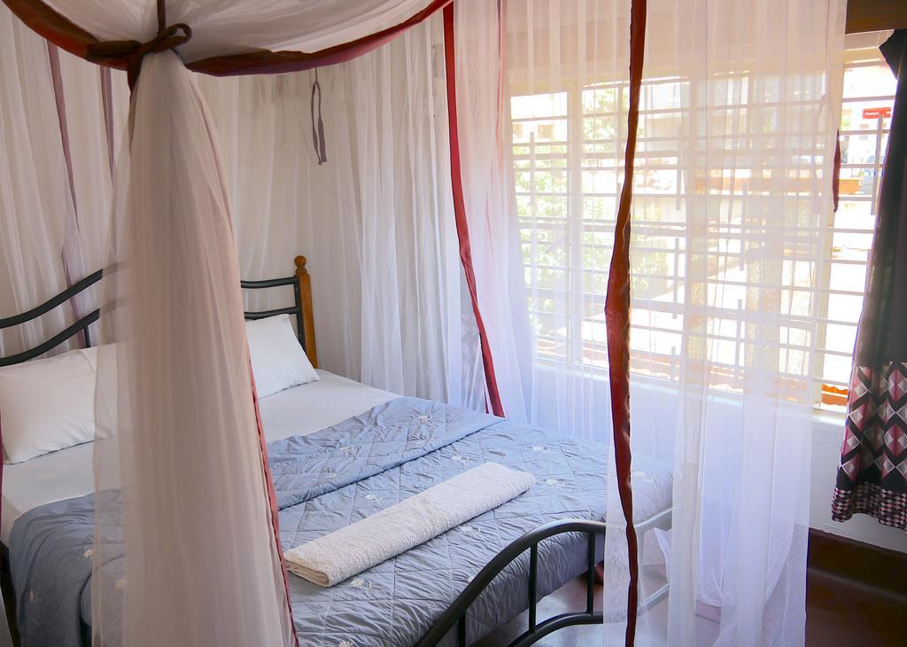 Hotel Acacia City Kampala Luaran gambar