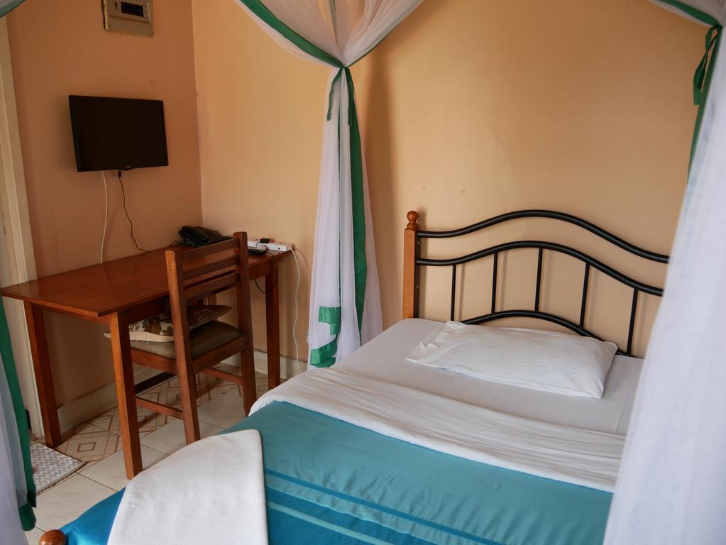 Hotel Acacia City Kampala Luaran gambar